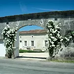 Bed & Breakfast La Cascade De Saintonge 3*