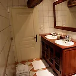 Bed & Breakfast La Cascade De Saintonge 3*