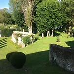 La Cascade De Saintonge Bed & Breakfast 3*