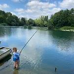 La Cascade De Saintonge Saint-Meme-les-Carrieres
