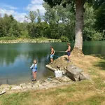 Bed & Breakfast La Cascade De Saintonge 3*