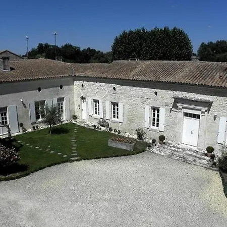 La Cascade De Saintonge Saint-Meme-les-Carrieres
