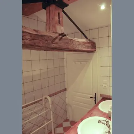 La Cascade De Saintonge