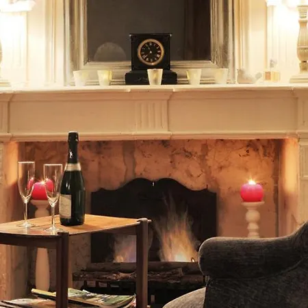 La Cascade De Saintonge Saint-Meme-les-Carrieres